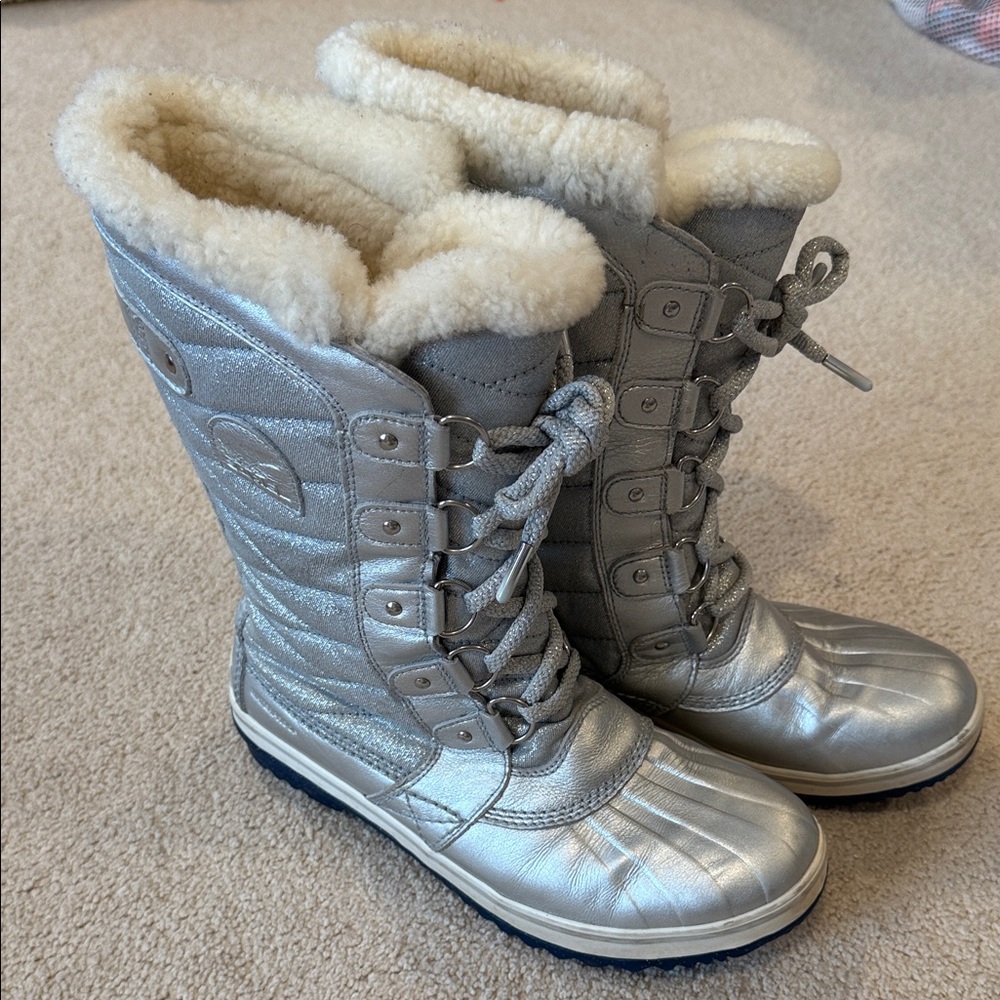 Sorel Metallic Silver Women’s Winter Boots